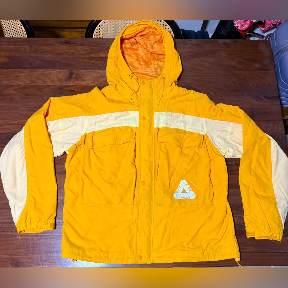 Palace Yellow Gold Gone Fishing Jacket Windbreaker Lined Shell Men’s Size Large